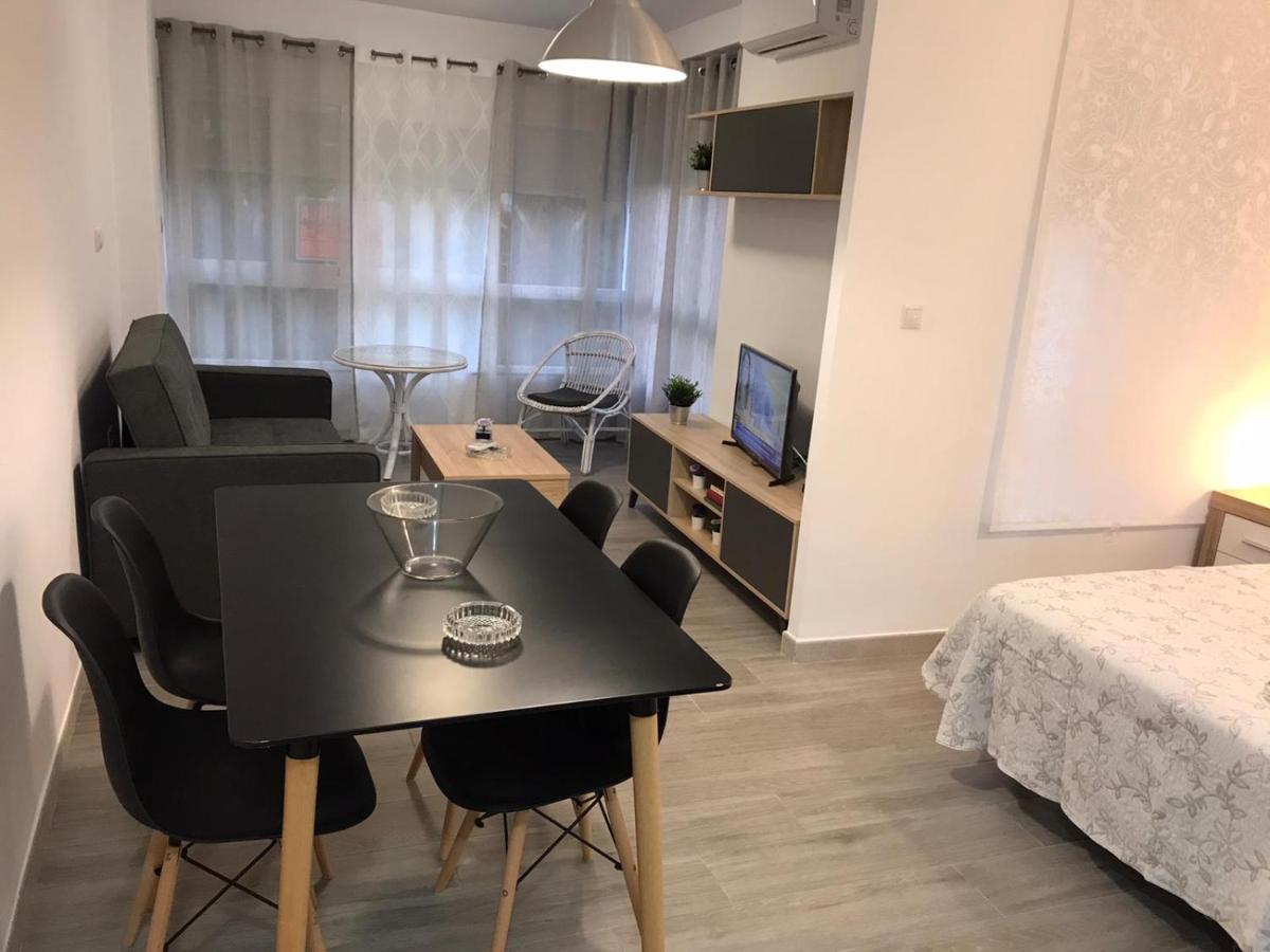Apartamentos Centro Internacional Algarrobo-Costa Kültér fotó