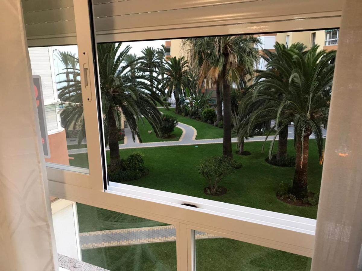 Apartamentos Centro Internacional Algarrobo-Costa Kültér fotó