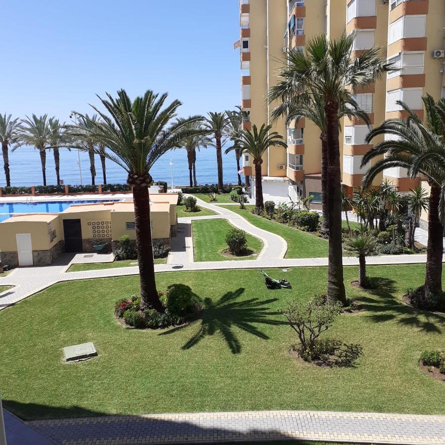 Apartamentos Centro Internacional Algarrobo-Costa Kültér fotó
